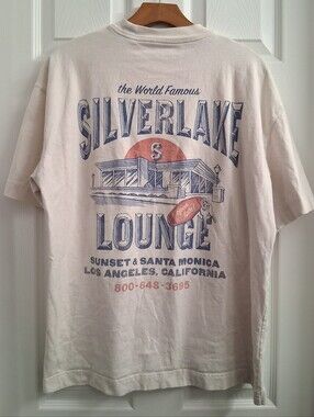 Hollister Graphic T Shirt Large